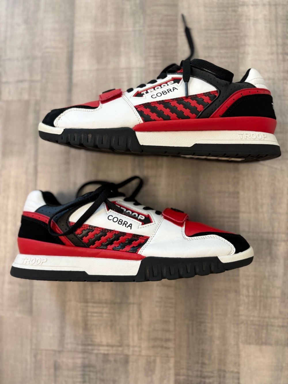 Troop Cobra Men’s size 8